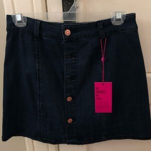 Dark wash denim skirt